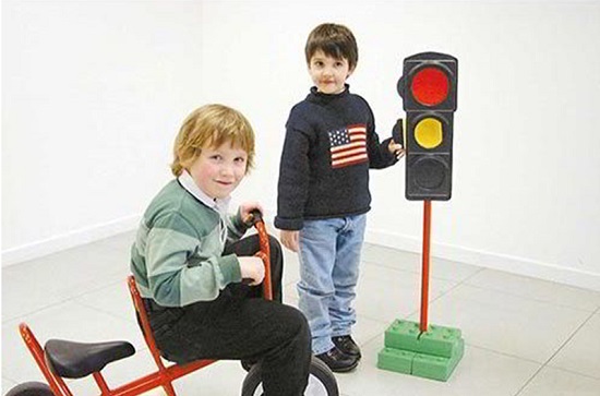 Модель світлофора для навчання ПДР