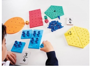 Набір з фішками "Частки та дроби"