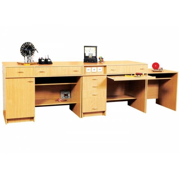 Стіл демонстраційний фізичний з розетками (1 елемент)