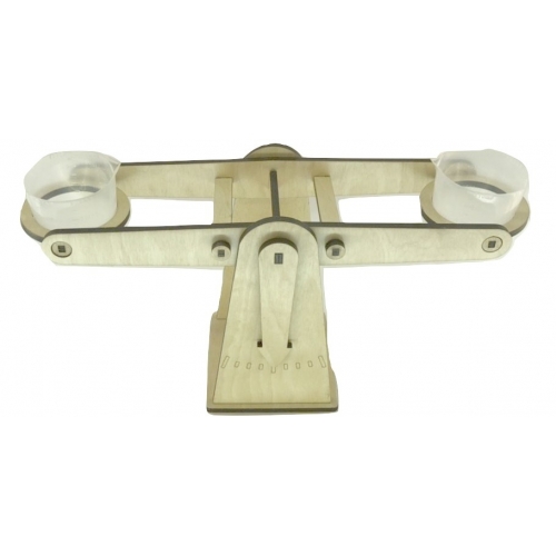 Терези лабораторні дерев'яні