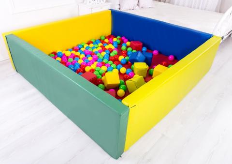 Сухий басейн з матом 200х40см