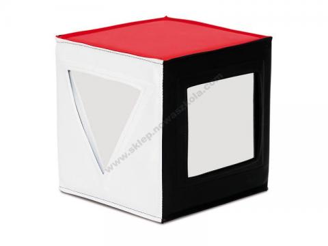 Чорно-білий куб з дзеркалами